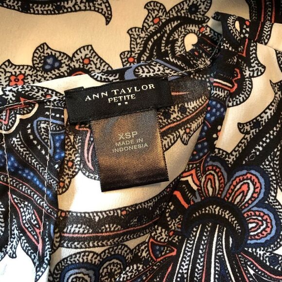 3 for $30! Ann Taylor paisley patterned tee - Picture 3 of 8